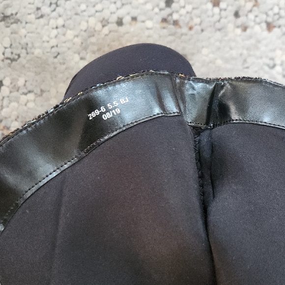 Colorful Embroidered Women's Boots - Picture 8 of 8